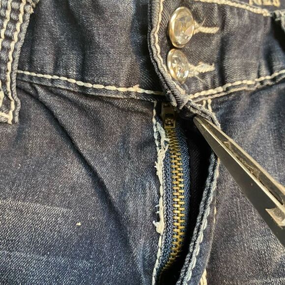 RYTHM‎ IN BLUES Women’s Dark Wash Studded Jeans Size 14 - Picture 8 of 11